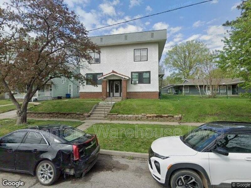 Apartment for rent at 1314 22nd St #1, Des Moines, IA 50311