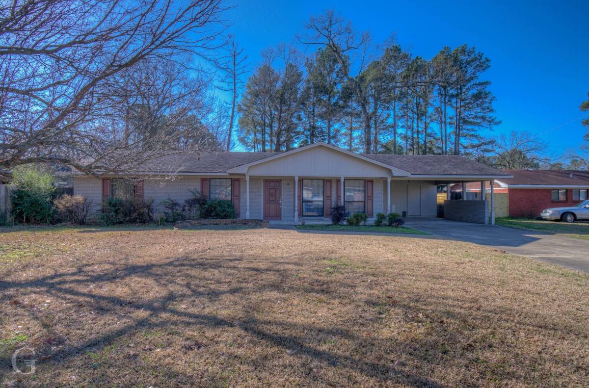 House for rent at 1021 Willow Dr, Shreveport, LA 71118