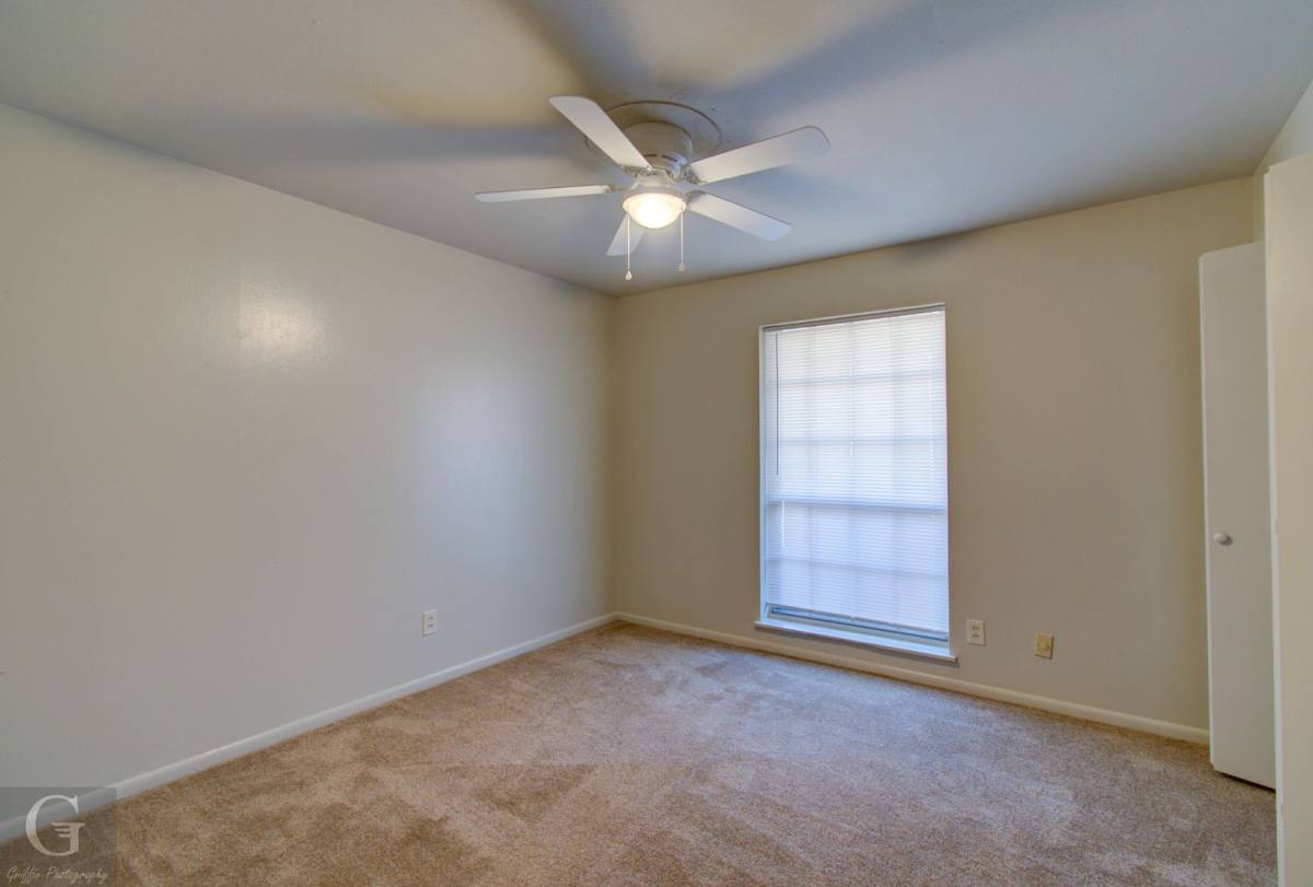House for rent at 1021 Willow Dr, Shreveport, LA 71118