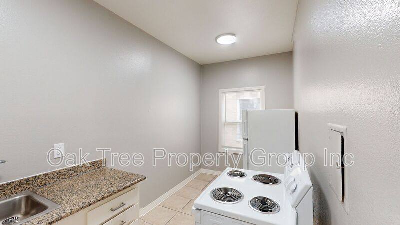 House for rent at 2451 Seminary Ave #301, Oakland, CA 94605