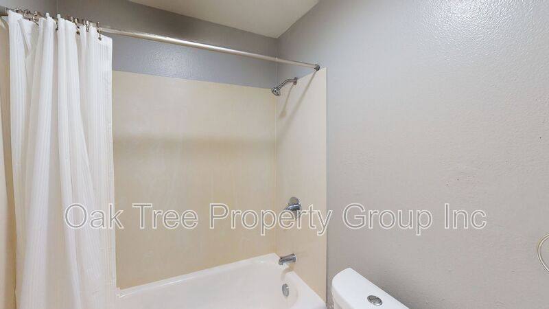House for rent at 2451 Seminary Ave #301, Oakland, CA 94605