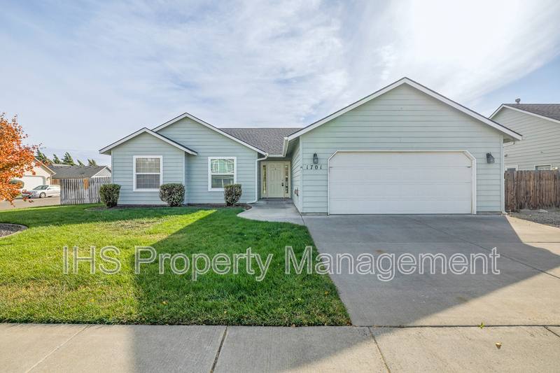 Townhouse for rent at 1701 W 30th Ave, Kennewick, WA 99337