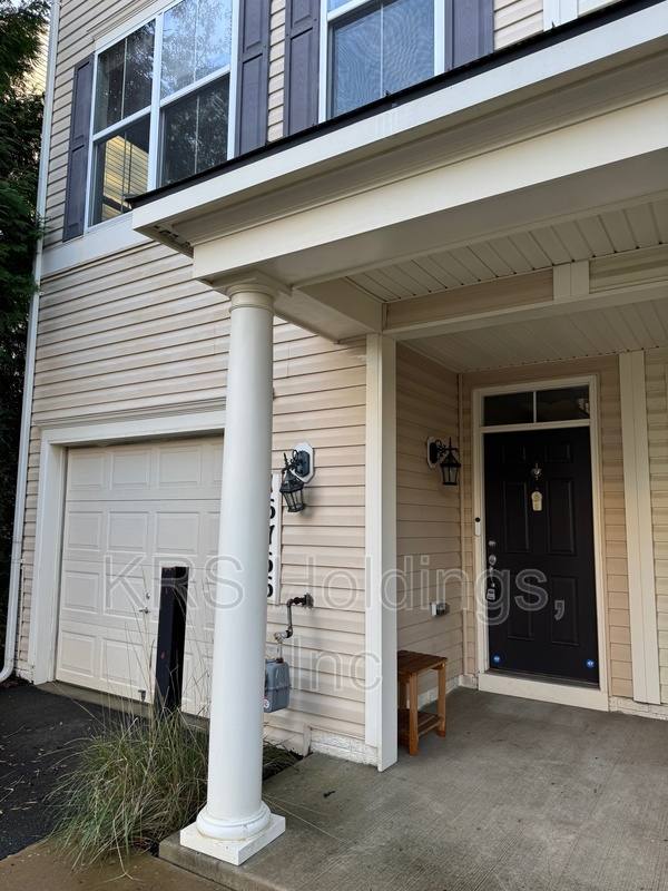 Townhouse for rent at 16766 Blackjack Oak Lane, Woodbridge, VA 22191