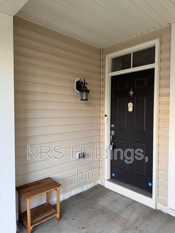 Townhouse for rent at 16766 Blackjack Oak Lane, Woodbridge, VA 22191