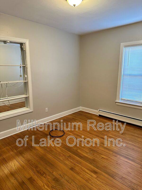 House for rent at 3185 Buckingham Ave, Berkley, MI 48072