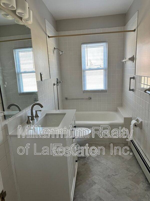 House for rent at 3185 Buckingham Ave, Berkley, MI 48072
