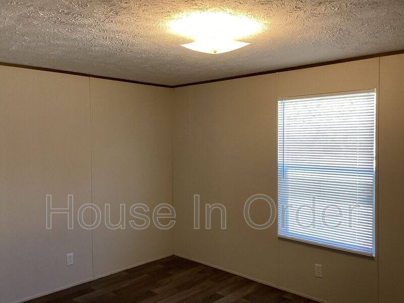 House for rent at 109 Shamrock Park Dr, Landrum, SC 29356