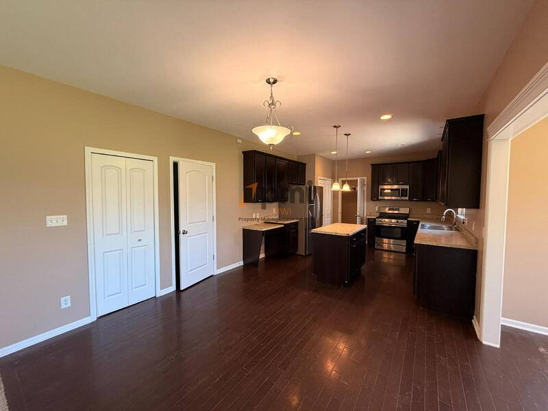 House for rent at 2707 W Wind Dr, Valparaiso, IN 46385