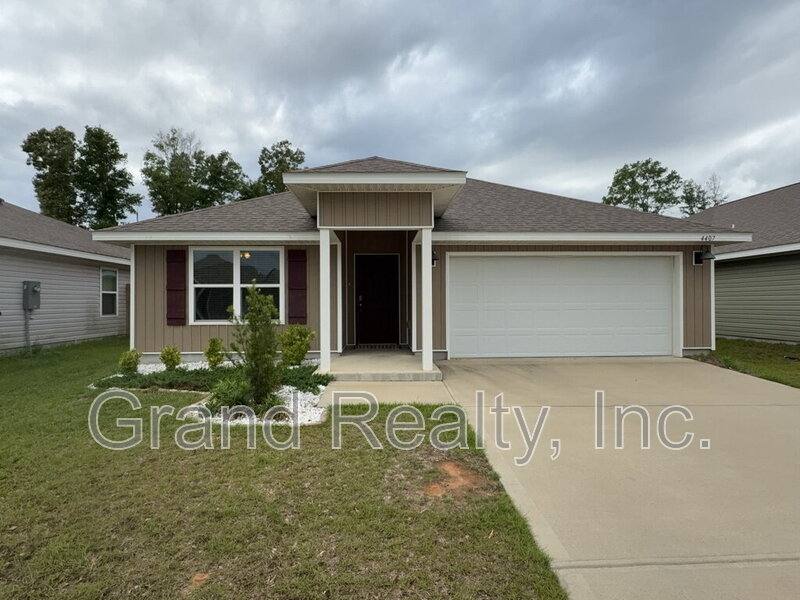 House for rent at 4407 White Cedar Court, Milton, FL 32571