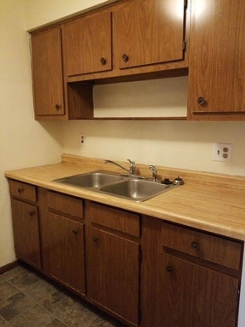Apartment for rent at 2025 W Wall St, Janesville, WI 53548