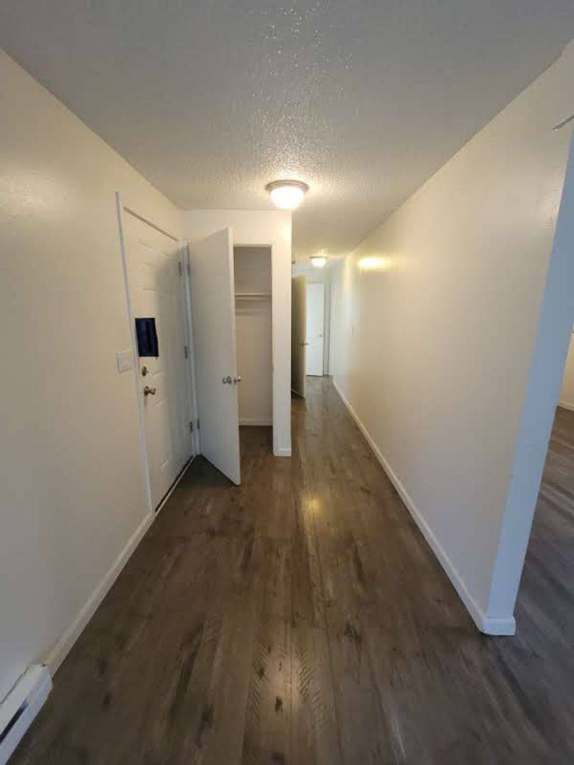 Apartment for rent at 13323 & 13325 Clairmont Way, Oregon City, OR 97045