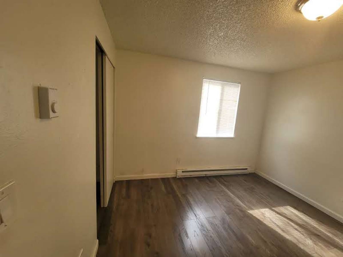 Apartment for rent at 13323 & 13325 Clairmont Way, Oregon City, OR 97045