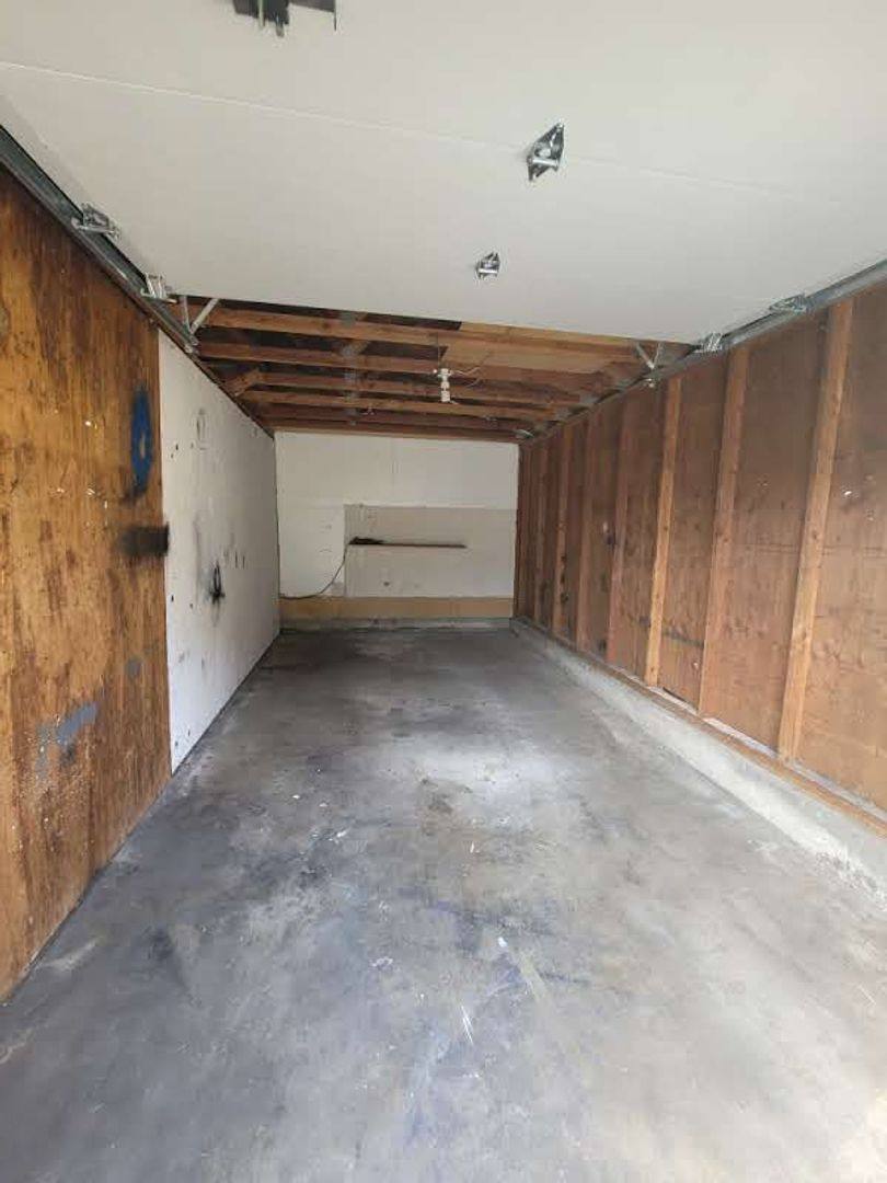 Apartment for rent at 13323 & 13325 Clairmont Way, Oregon City, OR 97045