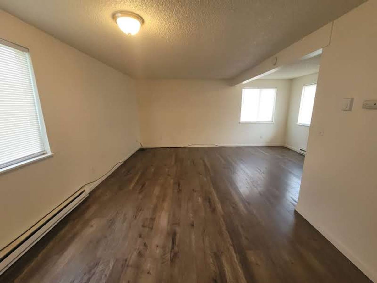 Apartment for rent at 13323 & 13325 Clairmont Way, Oregon City, OR 97045