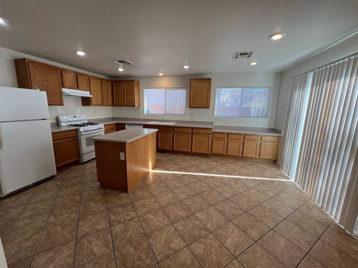 House for rent at 718 Thornford St, Las Vegas, NV 89178