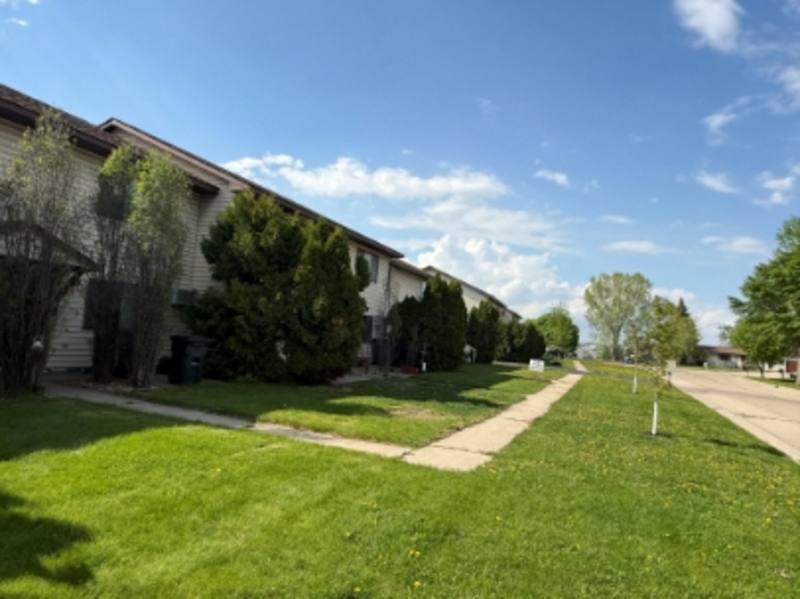 Townhouse for rent at 2149 N Michelle Court - E, Appleton, WI 54914