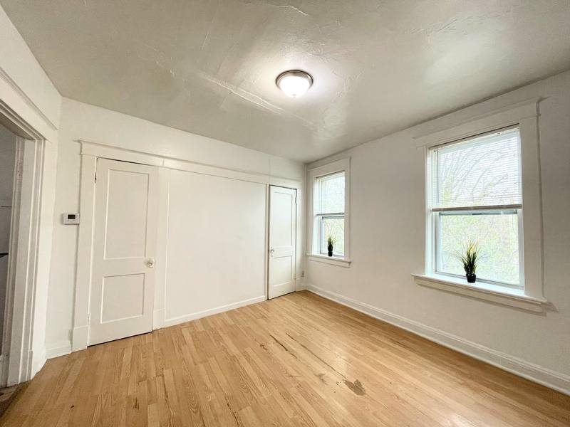 Apartment for rent at 2749 Pestalozzi #2E, Saint Louis, MO 63118