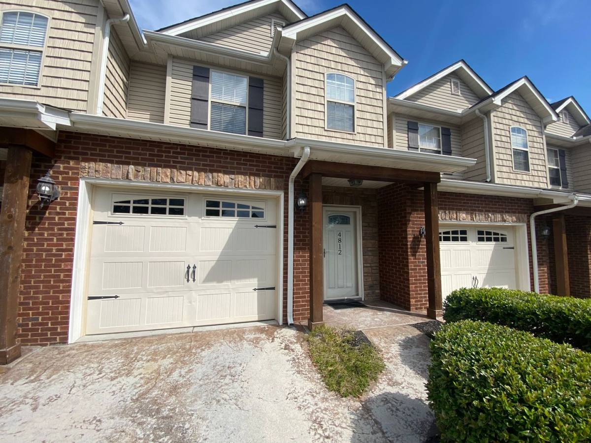 Townhouse for rent at 4812 Fountain View Way, Knoxville, TN 37918