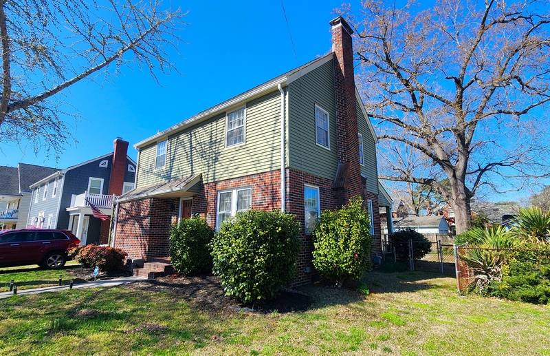 House for rent at 300 Russell St, Portsmouth, VA 23707