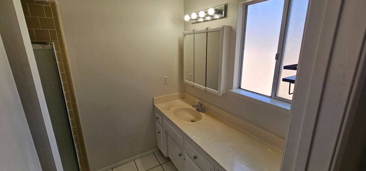 House for rent at 812 Kinnett Ave, Ridgecrest, CA 93555