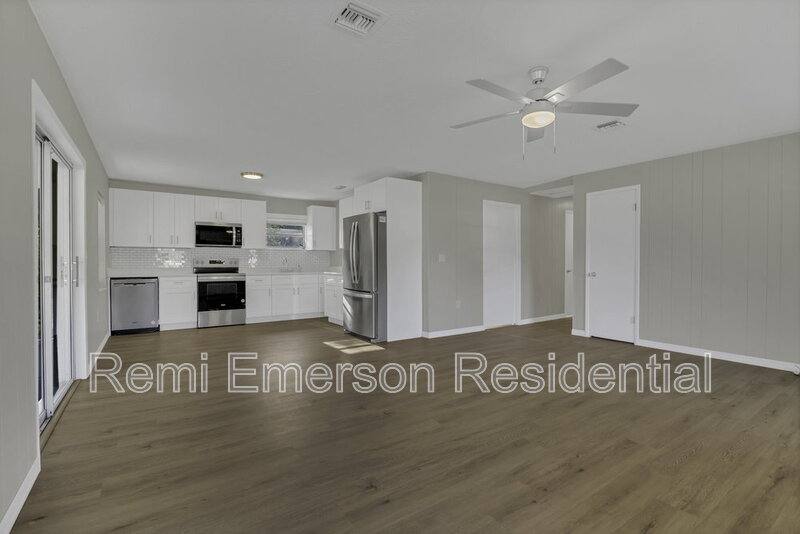 House for rent at 14025 SE 54th Court, Summerfield, FL 34491