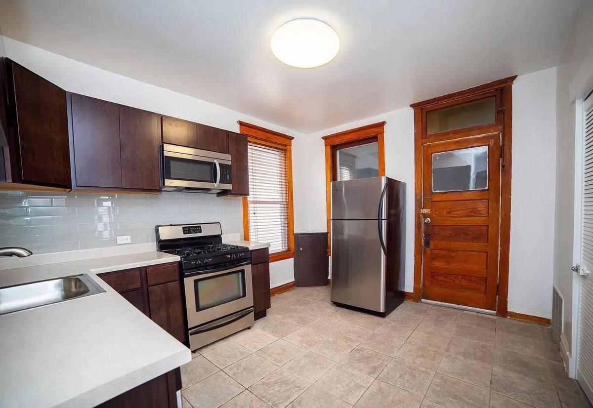 Apartment for rent at 1438 N Central Park Ave, Chicago, IL 60651