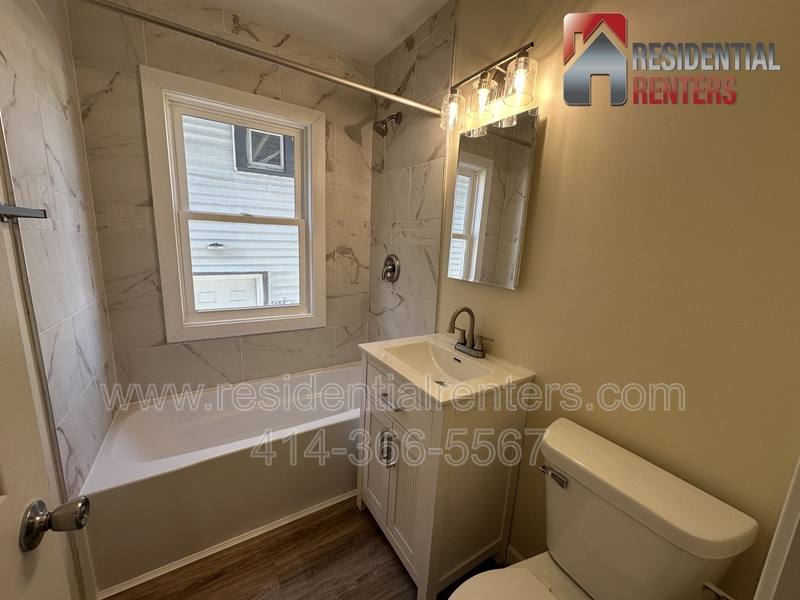 Apartment for rent at 4048 N 7th St, Milwaukee, WI 53209