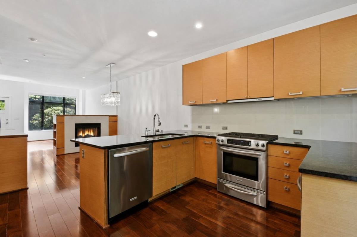 Townhouse for rent at 10575 NE 12th Place, Bellevue, WA 98004