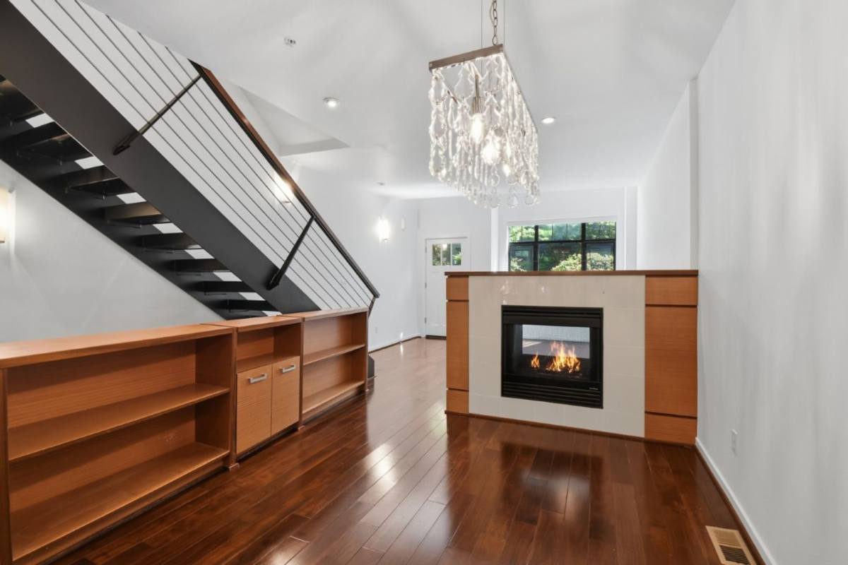 Townhouse for rent at 10575 NE 12th Place, Bellevue, WA 98004