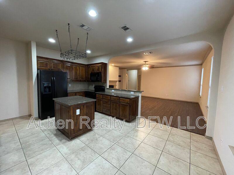 House for rent at 532 Baverton Lane, Haslet, TX 76052