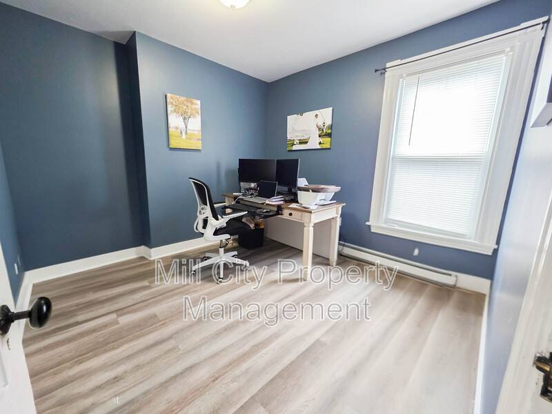 Apartment for rent at 463 Lake Ave #2, Manchester, NH 03103