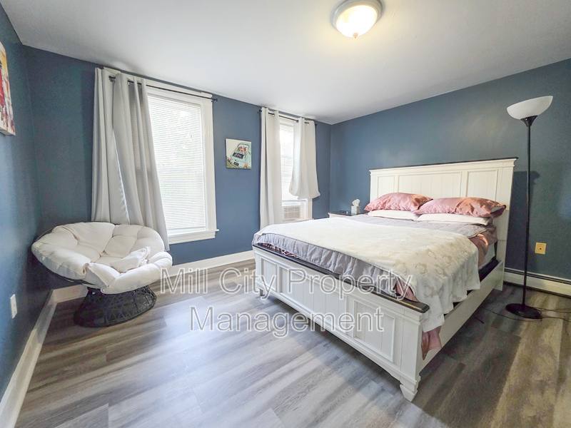Apartment for rent at 463 Lake Ave #2, Manchester, NH 03103