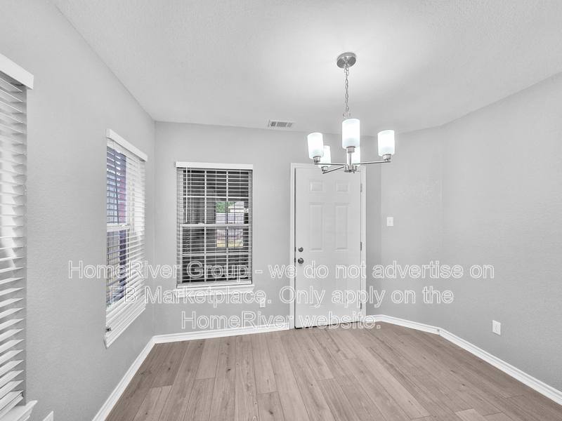 House for rent at 124 Clear Creek Dr, Red Oak, TX 75154