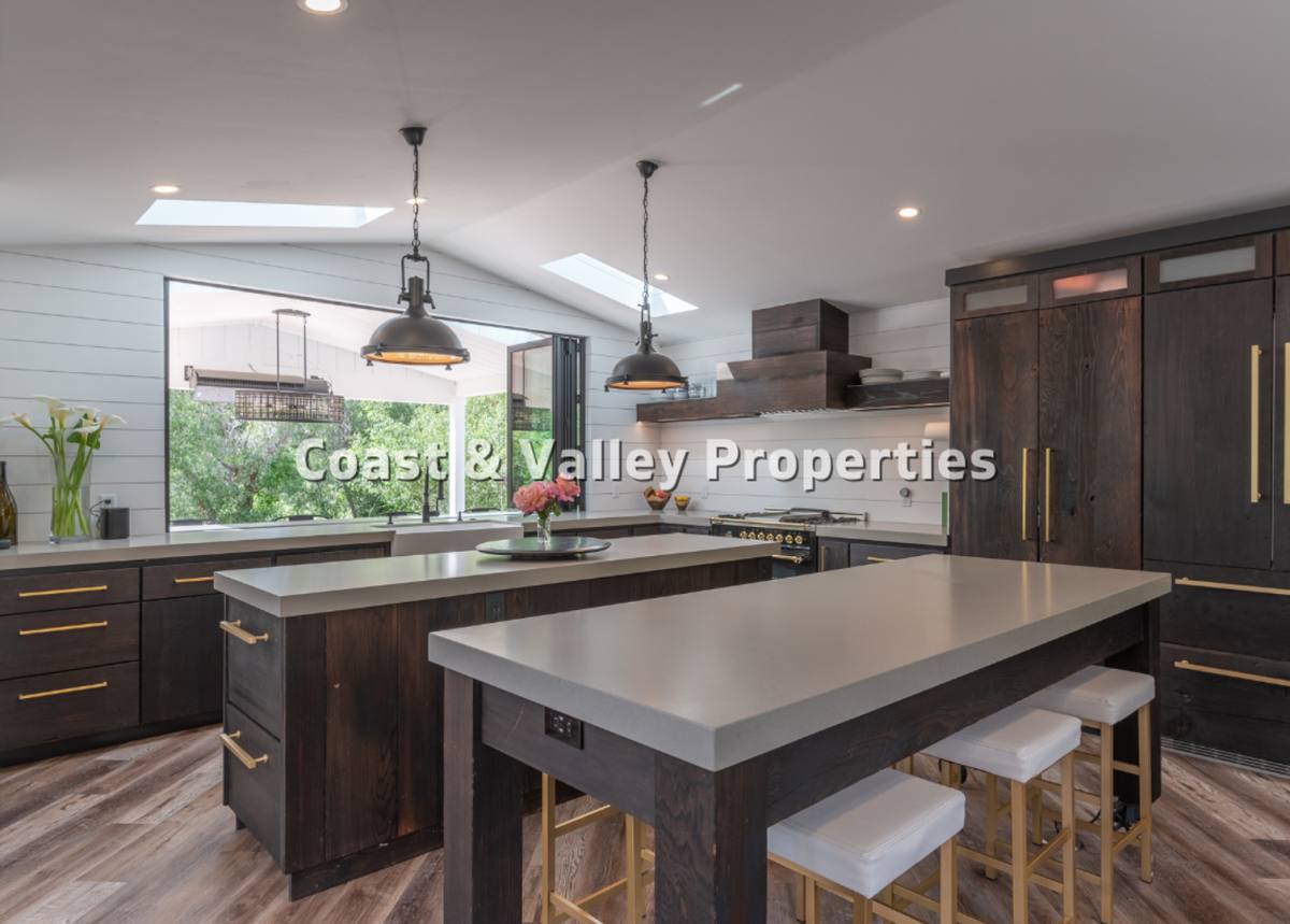 Apartment for rent at 27610 & 27612 Schulte Rd, Carmel, CA 93923