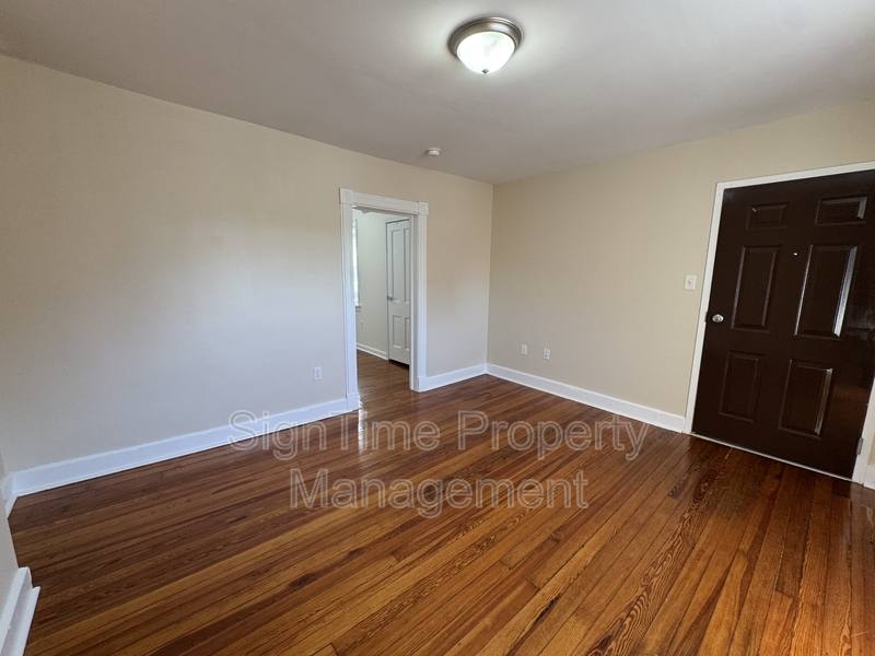 Apartment for rent at 28-30 E Franklin St, Hagerstown, MD 21740