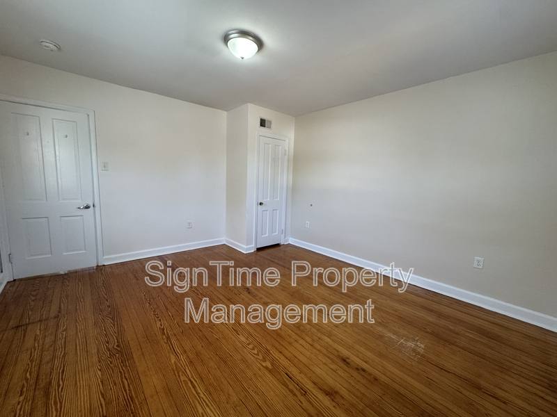 Apartment for rent at 28-30 E Franklin St, Hagerstown, MD 21740