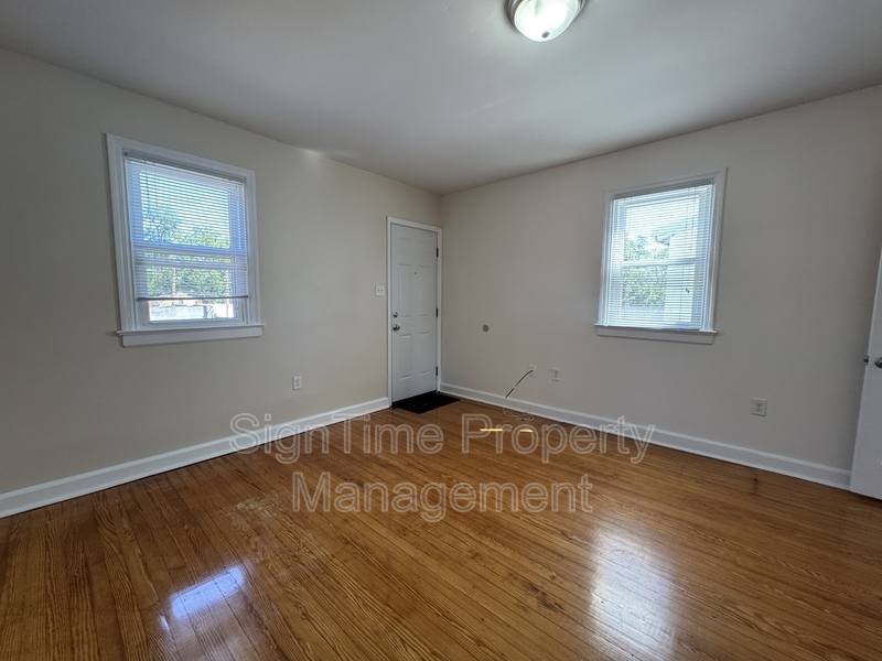 Apartment for rent at 28-30 E Franklin St, Hagerstown, MD 21740