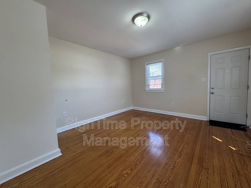 Apartment for rent at 28-30 E Franklin St, Hagerstown, MD 21740