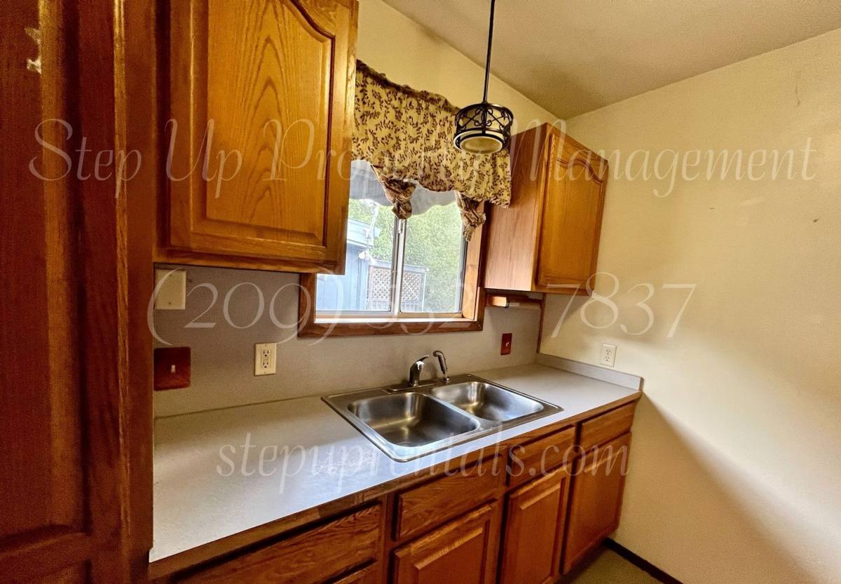 Apartment for rent at 20675 Lower Hillview Dr, Sonora, CA 95370