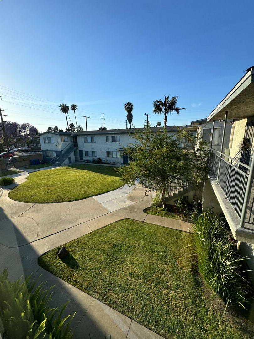 Apartment for rent at 6280 Cherry Ave, Long Beach, CA 90805