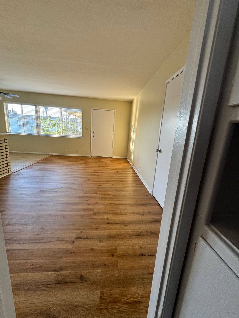 Apartment for rent at 6280 Cherry Ave, Long Beach, CA 90805