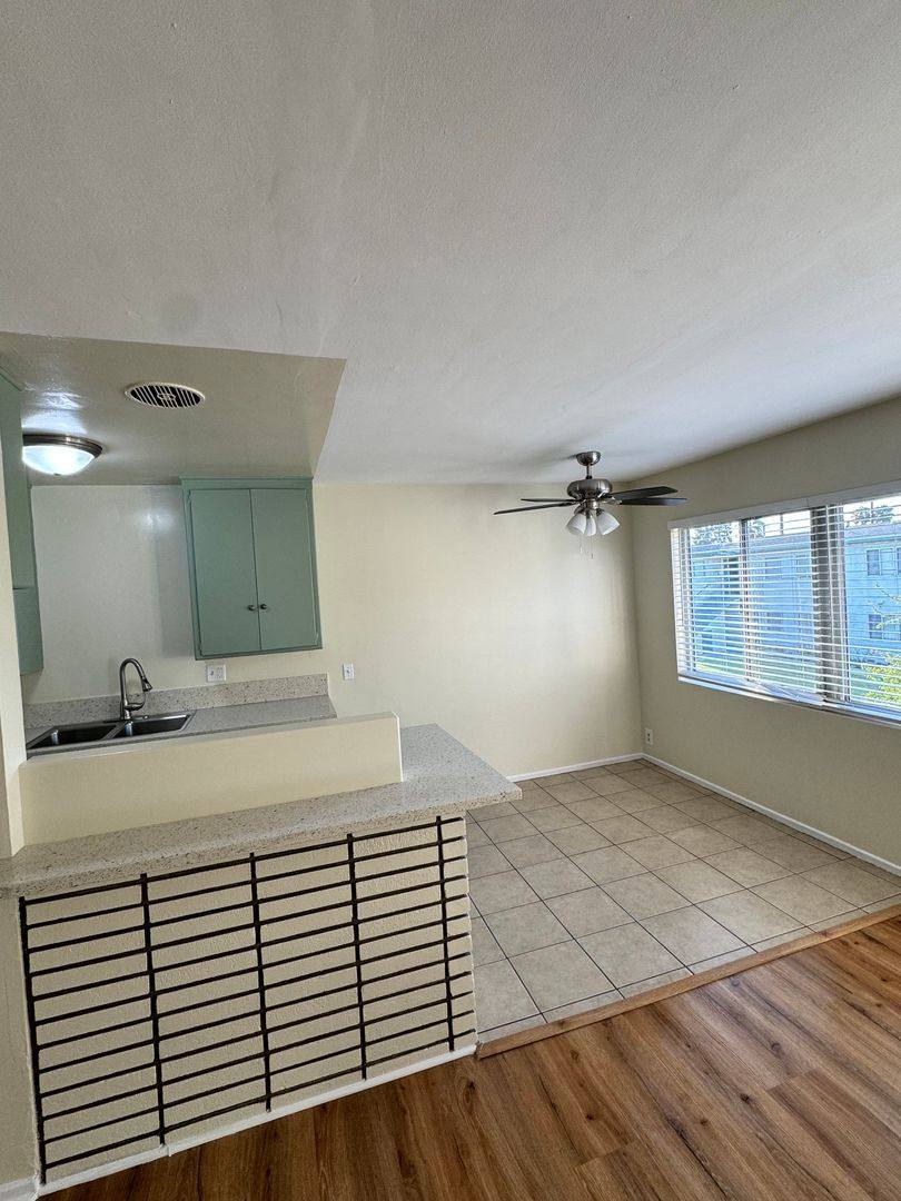 Apartment for rent at 6280 Cherry Ave, Long Beach, CA 90805