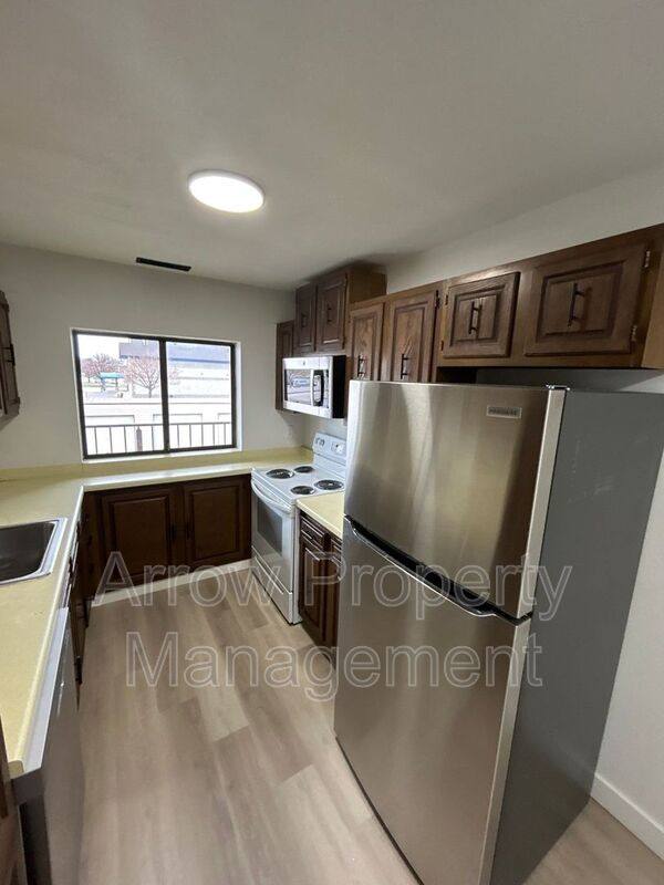 Apartment for rent at 201 E Arbor-203e, Bismarck, ND 58504
