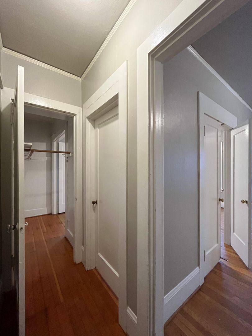 Apartment for rent at 2136 SE Ankeny St, Portland, OR 97214