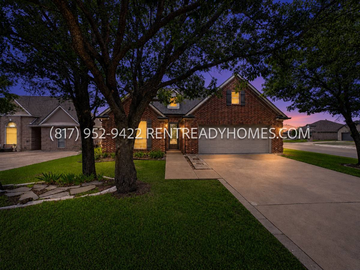 House for rent at 4901 Lakeside Dr, Sherman, TX 75092