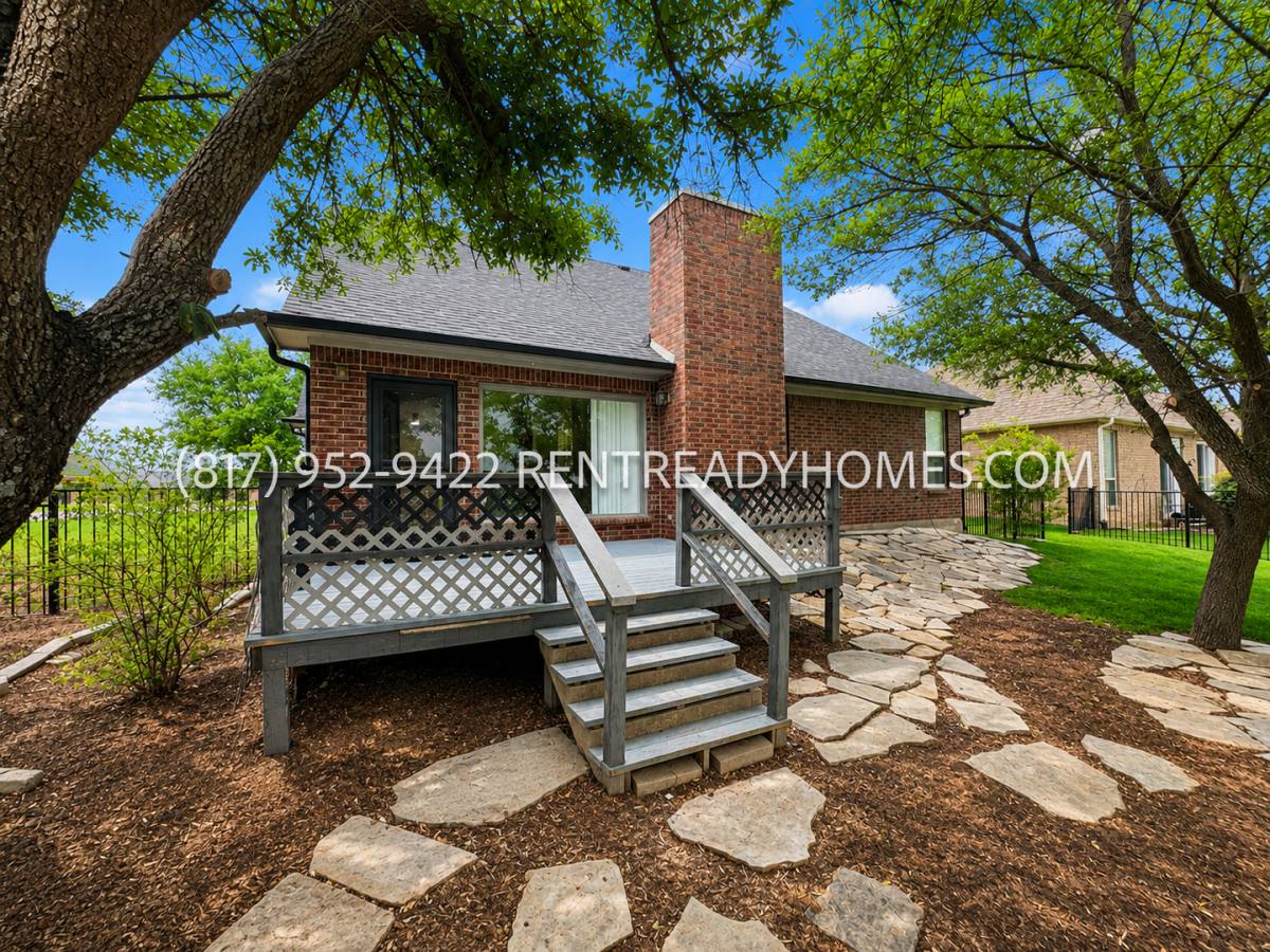 House for rent at 4901 Lakeside Dr, Sherman, TX 75092