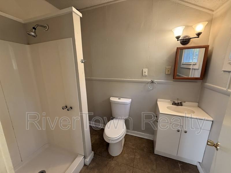 House for rent at 1297 S Prescott St, Memphis, TN 38111