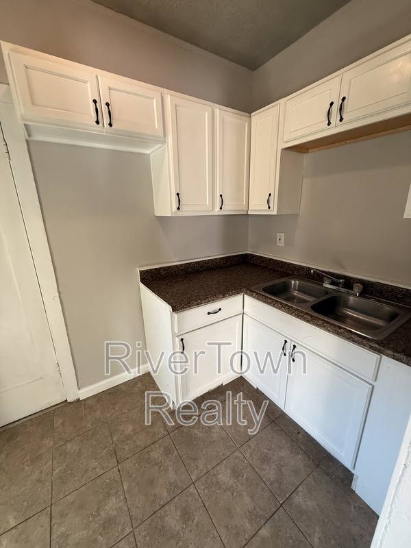 House for rent at 1297 S Prescott St, Memphis, TN 38111