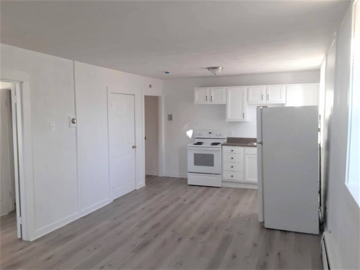 Apartment for rent at 143 Groveland St, Haverhill, MA 01830