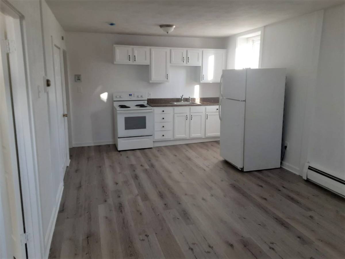 Apartment for rent at 143 Groveland St, Haverhill, MA 01830